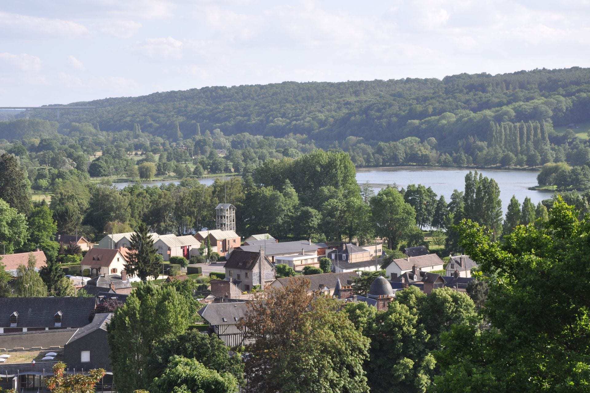 Brionne (27800), vue de la commune
